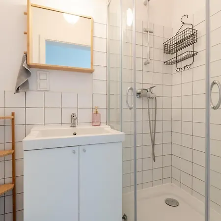 Przytulne I Budzetowe Na Sienkiewicza Komfort W Zielonym Sercu Wroclawia Apartment