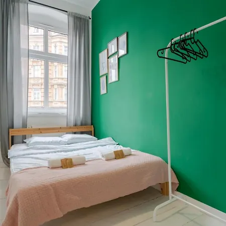 Apartment Przytulne I Budzetowe Na Sienkiewicza Komfort W Zielonym Sercu Wroclawia Wroclaw
