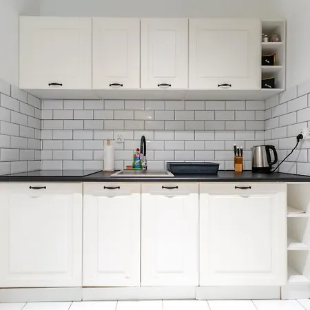 Przytulne I Budzetowe Na Sienkiewicza Komfort W Zielonym Sercu Wroclawia Apartment