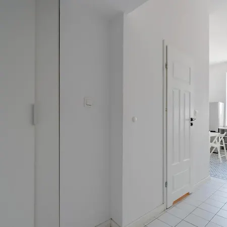 Apartment Przytulne I Budzetowe Na Sienkiewicza Komfort W Zielonym Sercu Wroclawia Wroclaw